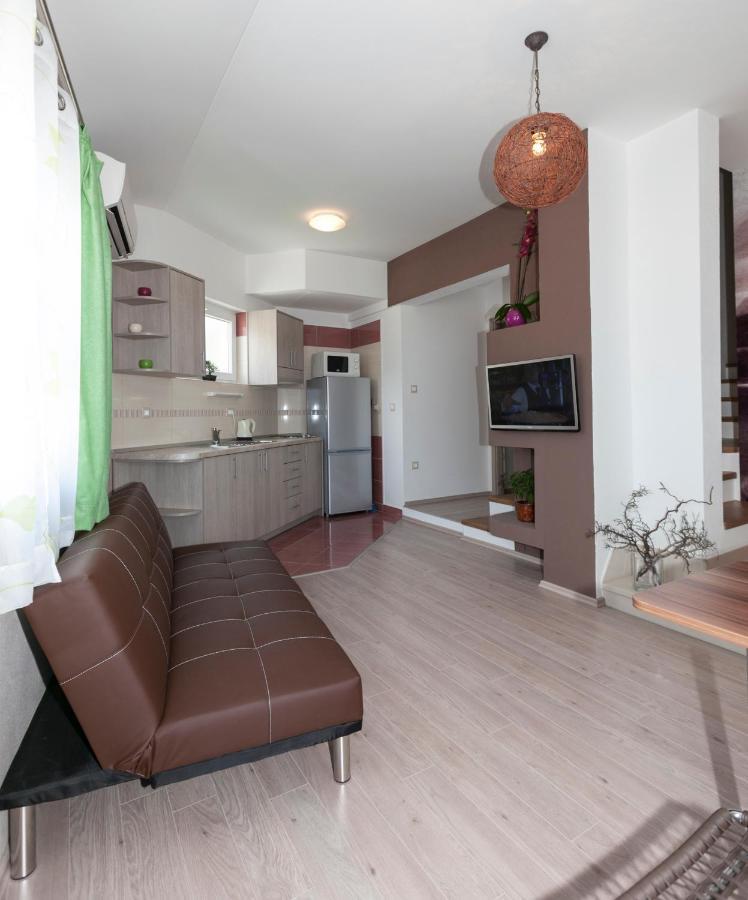 Apartmani Iva Tučepi Esterno foto