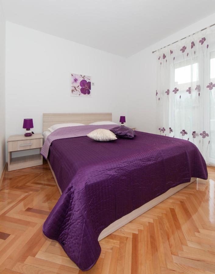 Apartmani Iva Tučepi Esterno foto