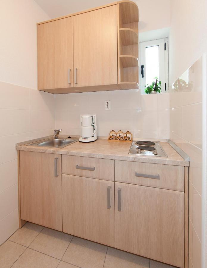 Apartmani Iva Tučepi Esterno foto