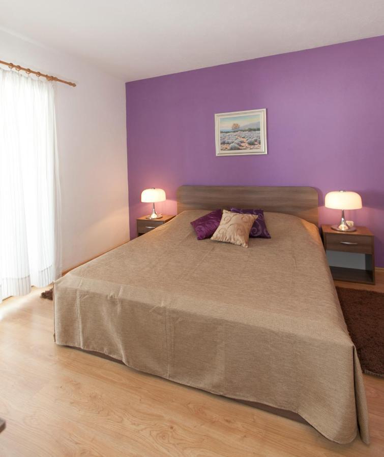 Apartmani Iva Tučepi Esterno foto