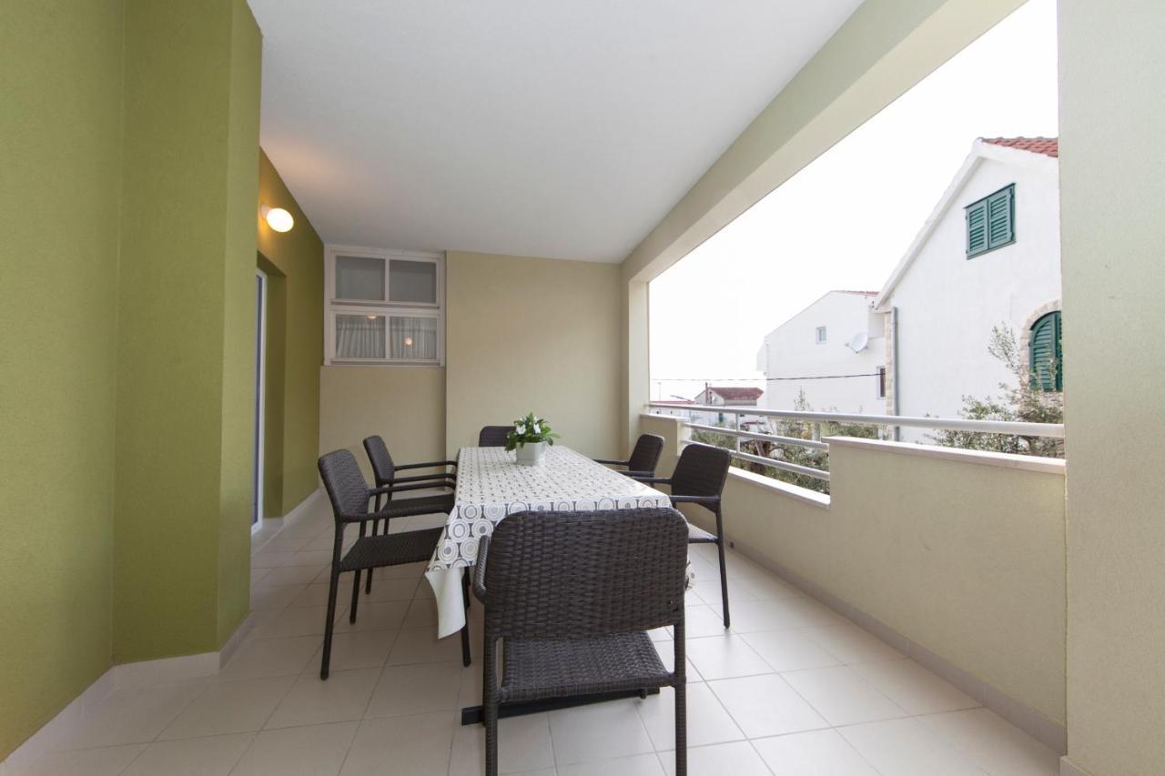 Apartmani Iva Tučepi Esterno foto