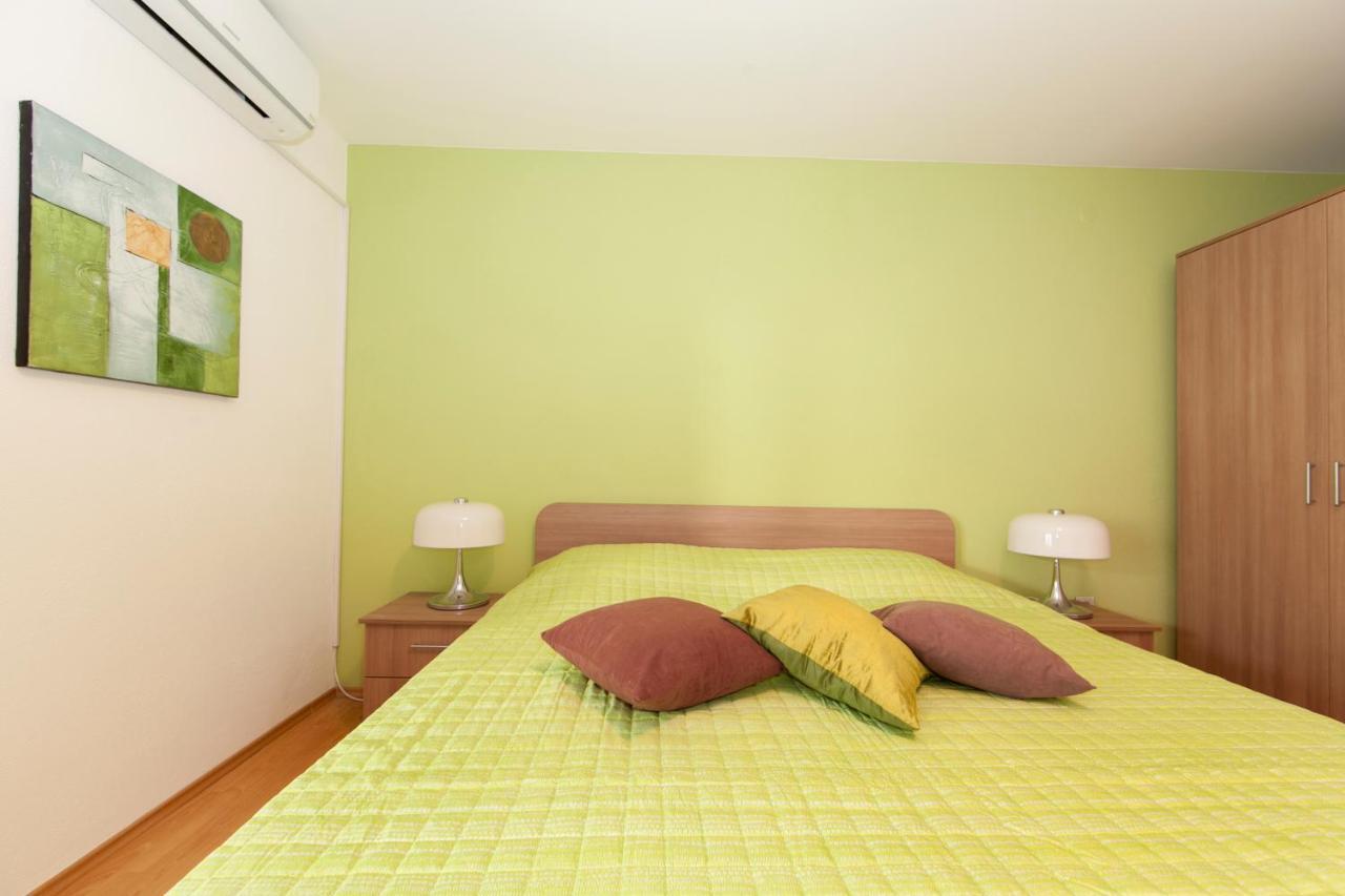 Apartmani Iva Tučepi Esterno foto