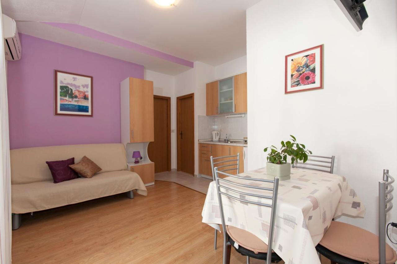 Apartmani Iva Tučepi Esterno foto