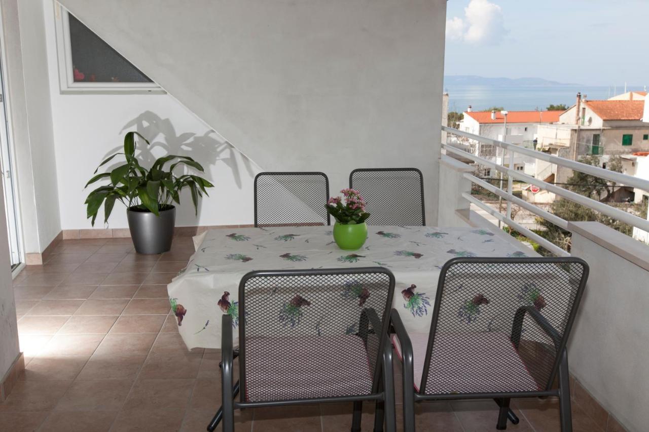 Apartmani Iva Tučepi Esterno foto