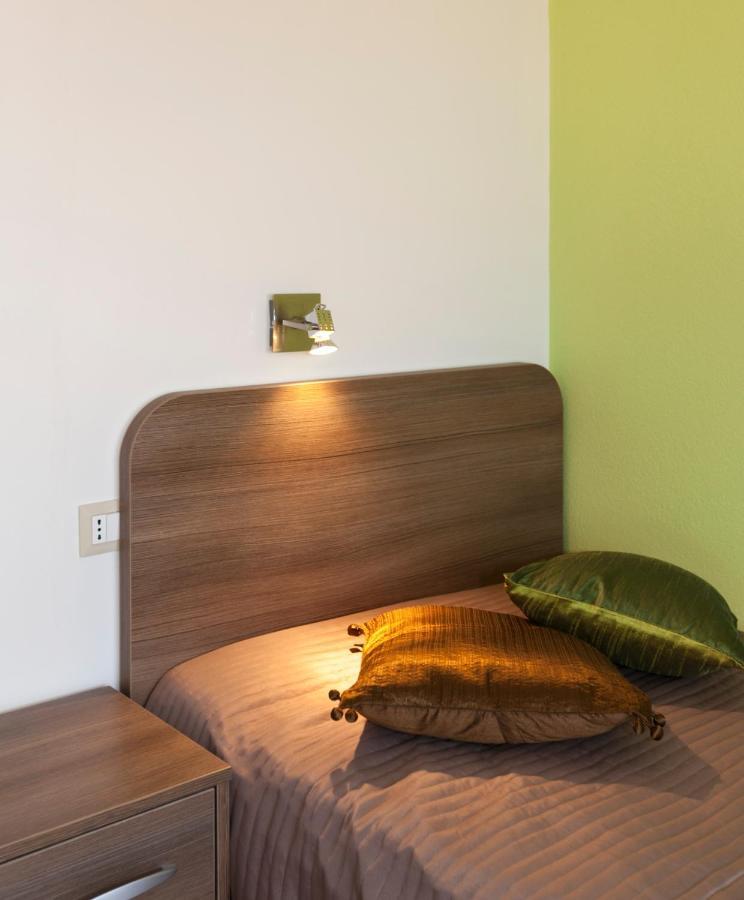 Apartmani Iva Tučepi Esterno foto