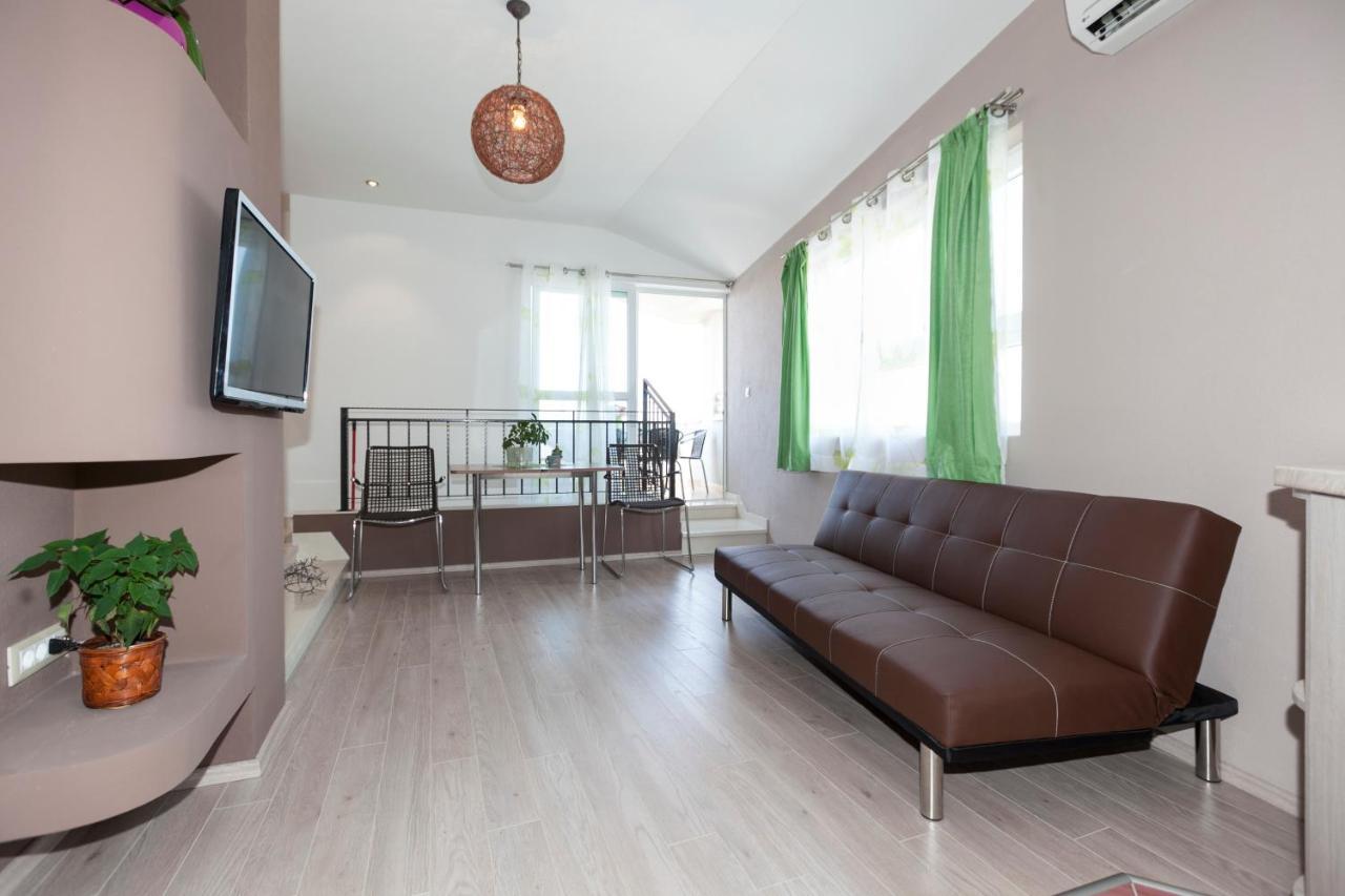 Apartmani Iva Tučepi Esterno foto