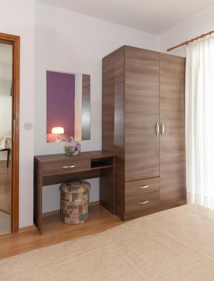 Apartmani Iva Tučepi Esterno foto