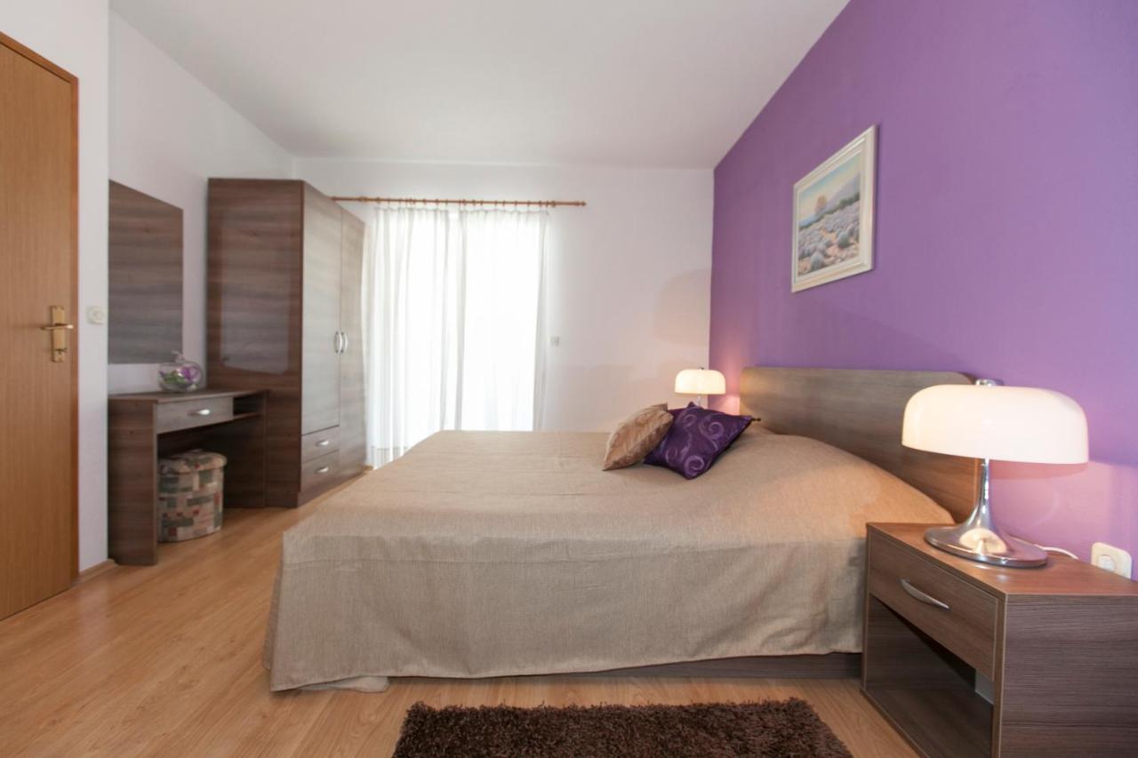 Apartmani Iva Tučepi Esterno foto