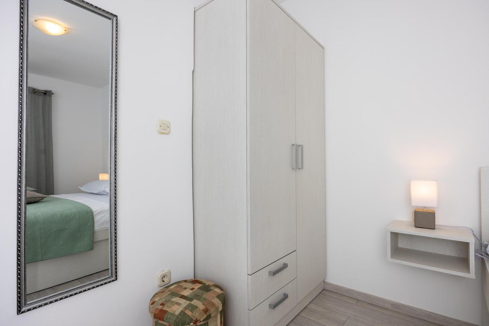 Apartmani Iva Tučepi Esterno foto