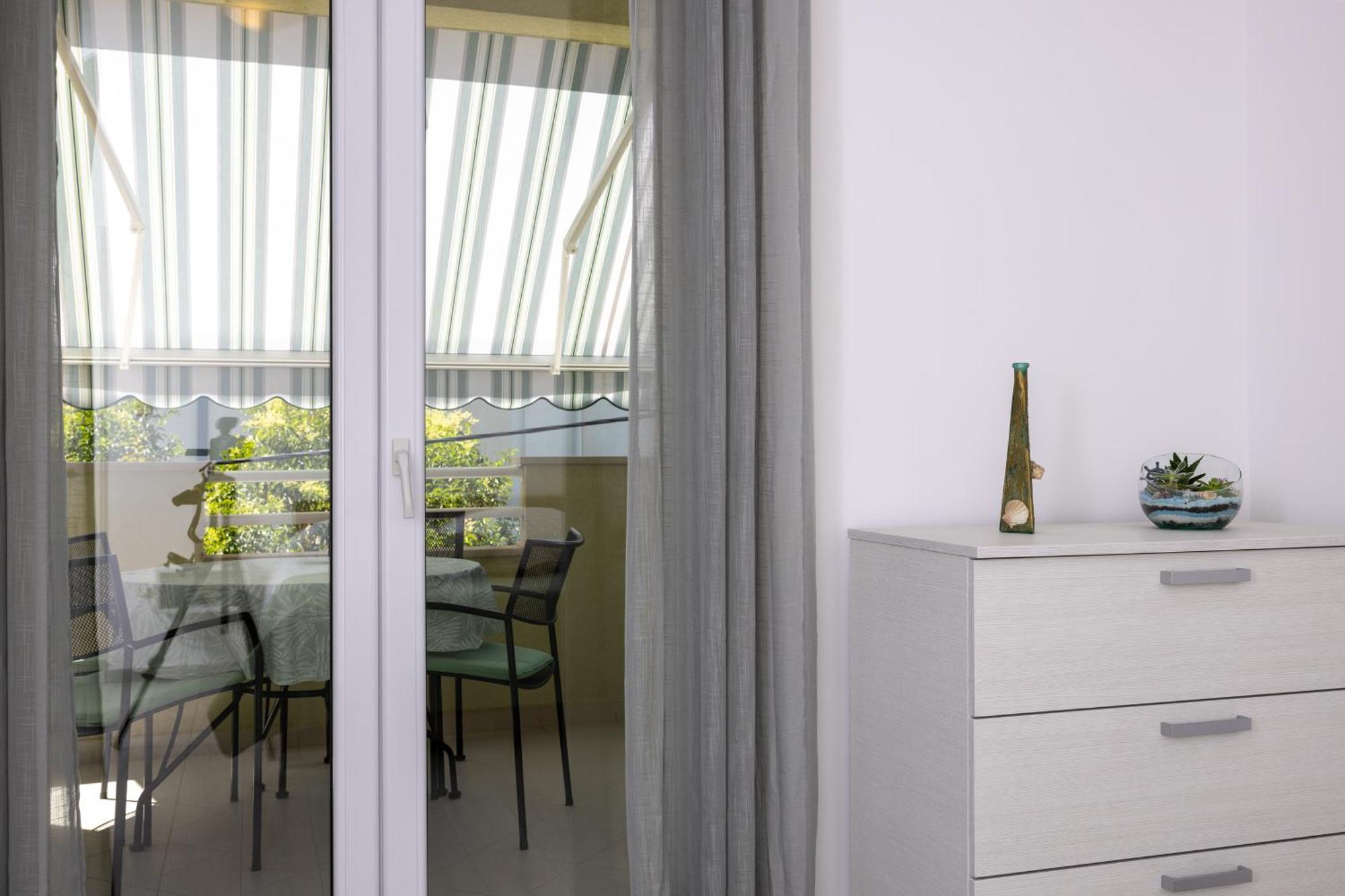 Apartmani Iva Tučepi Esterno foto